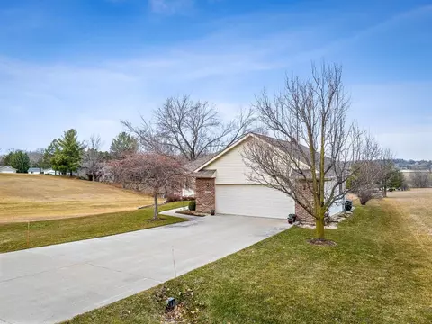 Exterior - 1809 Darby, Lake Summerset, IL 61019 photo 3 of 8