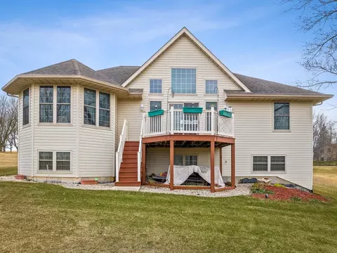 Exterior - 1809 Darby, Lake Summerset, IL 61019 photo 2 of 8