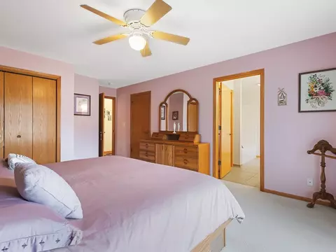 Bedroom - 1809 Darby, Lake Summerset, IL 61019 photo 3 of 5