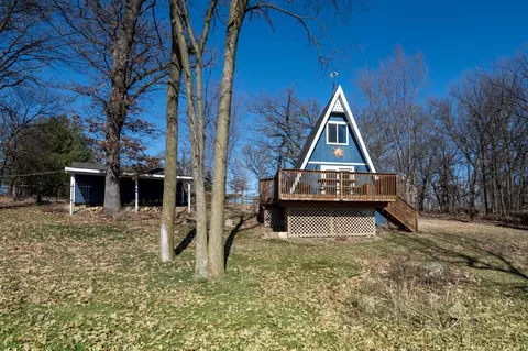 26 Galena Oaks Dr, Elizabeth, IL 61028