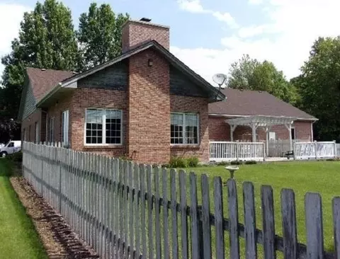 747 Manchester Rd, South Beloit, IL 61080