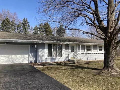 6738 Linden Rd, Rockford, IL 61109