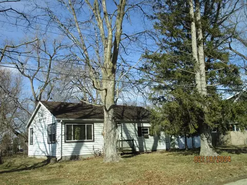311 S Pecatonia, Winnebago, IL 61088