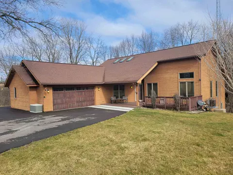 Exterior - 7 A11 Broken Lance Ln, Apple River, IL 61001 photo 10 of 11