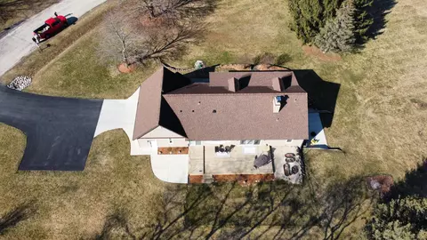 Exterior - 10391 Moonglow Dr, Roscoe, IL 61073 photo 30 of 30