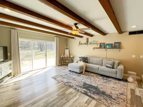 Living - 10391 Moonglow Dr, Roscoe, IL 61073 photo 3 of 3