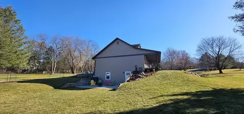 Exterior - 10391 Moonglow Dr, Roscoe, IL 61073 photo 29 of 30