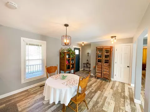 Dining - 10391 Moonglow Dr, Roscoe, IL 61073 photo 2 of 2