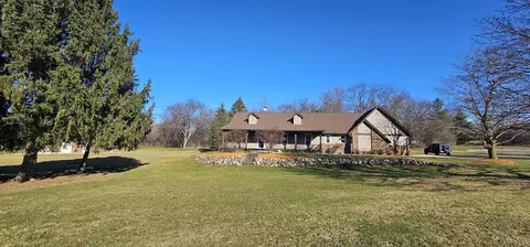 Exterior - 10391 Moonglow Dr, Roscoe, IL 61073 photo 27 of 30