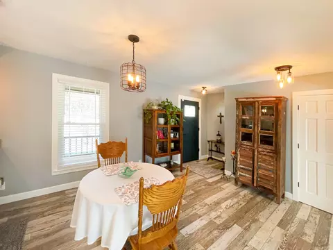 Dining - 10391 Moonglow Dr, Roscoe, IL 61073 photo 1 of 2