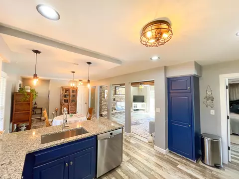 Kitchen - 10391 Moonglow Dr, Roscoe, IL 61073 photo 7 of 9
