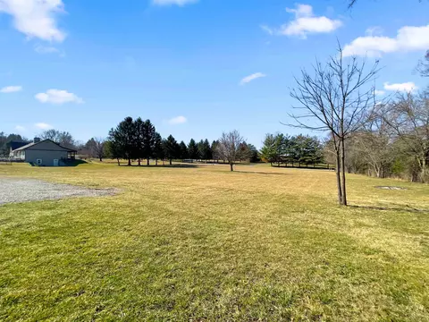 Exterior - 10391 Moonglow Dr, Roscoe, IL 61073 photo 14 of 30