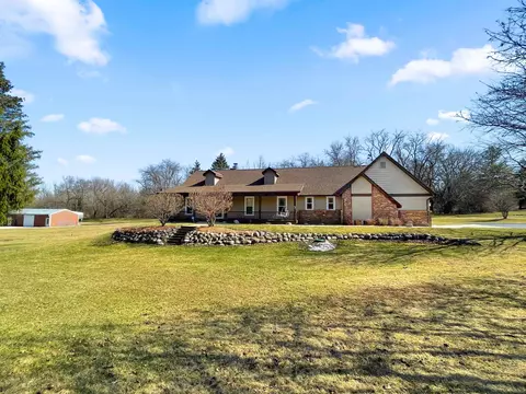 Exterior - 10391 Moonglow Dr, Roscoe, IL 61073 photo 22 of 30