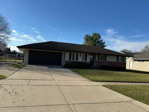 209 Hough Ct, Machesney Park, IL 61115