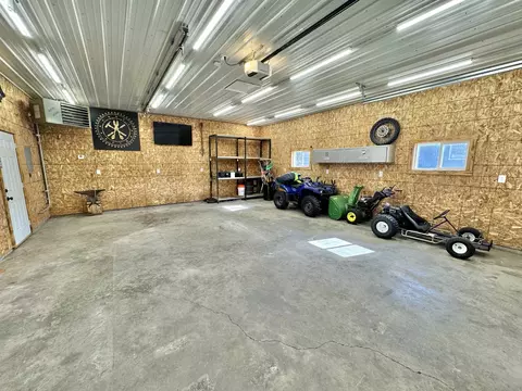 Exterior - 6694 Belvidere Rd, Roscoe, IL 61073 photo 11 of 12