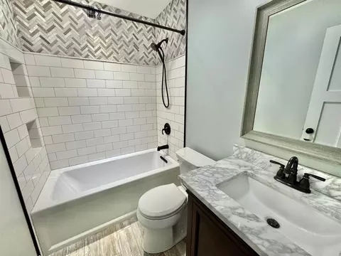 Bath - 6694 Belvidere Rd, Roscoe, IL 61073 photo 1 of 1