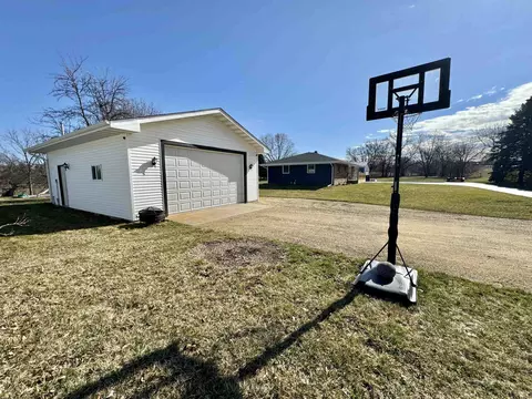 Exterior - 6694 Belvidere Rd, Roscoe, IL 61073 photo 1 of 12