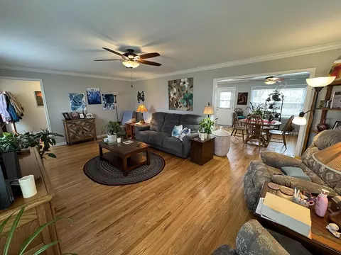 Living - 630 E Franklin St, Lanark, IL 61046 photo 2 of 11