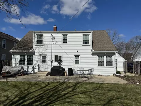 Exterior - 630 E Franklin St, Lanark, IL 61046 photo 5 of 10