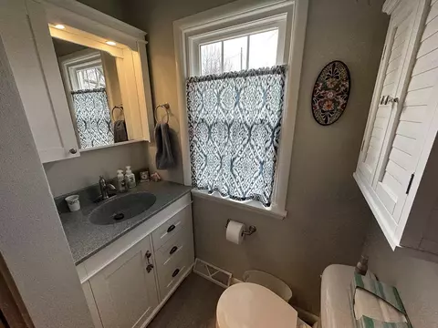 Bath - 630 E Franklin St, Lanark, IL 61046 photo 2 of 4