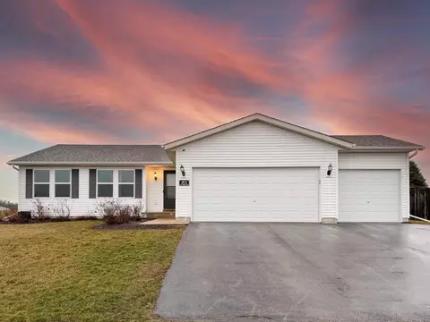 6874 Tupelo Rd, Loves Park, IL 61111