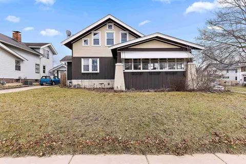 327 Churchill St, Rockford, IL 61103