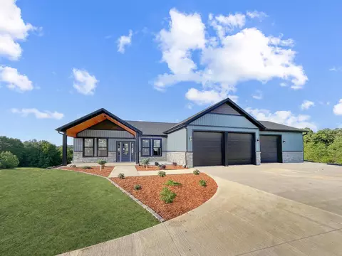 21-52 Old Wharf Rd, Lanark, IL 61046