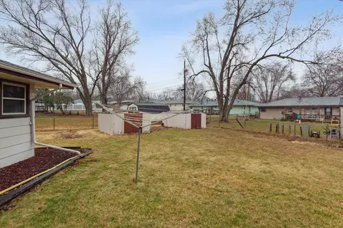 Exterior - 1924 Schell Dr, Rockford, IL 61109 photo 10 of 12