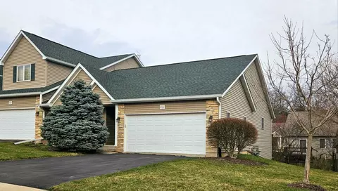 4161 Brookwood Dr, Loves Park, IL 61111