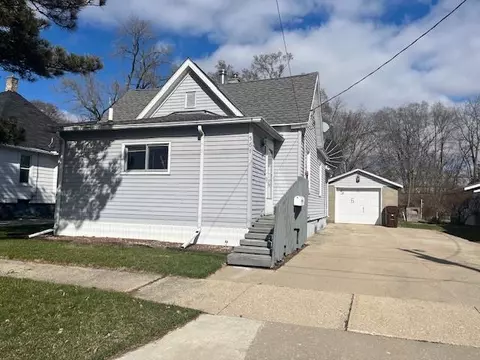561 Northwestern Ave, South Beloit, IL 61080