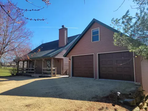 5 A14 White Buffalo Dr, Apple River, IL 61001