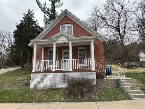 101 Diagonal St, Savanna, IL 61074