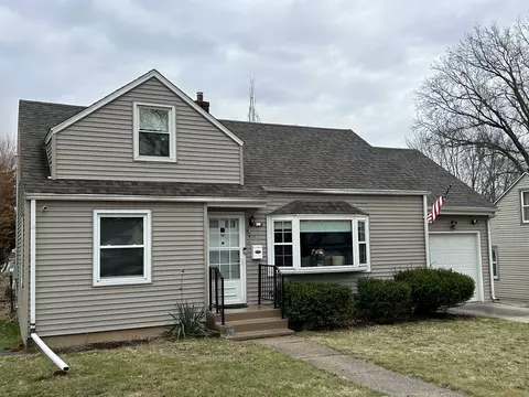 1616 Sexton Dr, Rockford, IL 61108