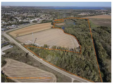 000 Waller Rd, Fulton, IL 61252