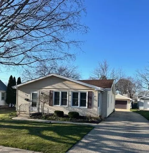 650 Julien St, Belvidere, IL 61008