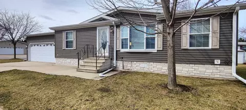 374 Elder Ln, Belvidere, IL 61008