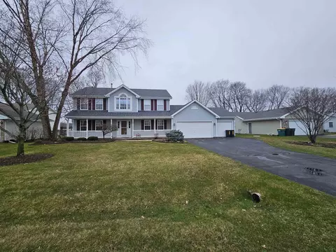 Exterior - 10590 Meadowsweet Ln, Roscoe, IL 61073 photo 2 of 5