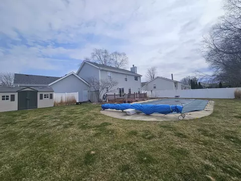 Exterior - 10590 Meadowsweet Ln, Roscoe, IL 61073 photo 5 of 5