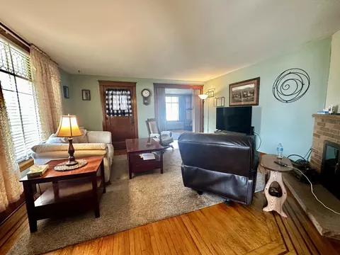 215 Plummer Ave, Chadwick, IL 61014 photo 12