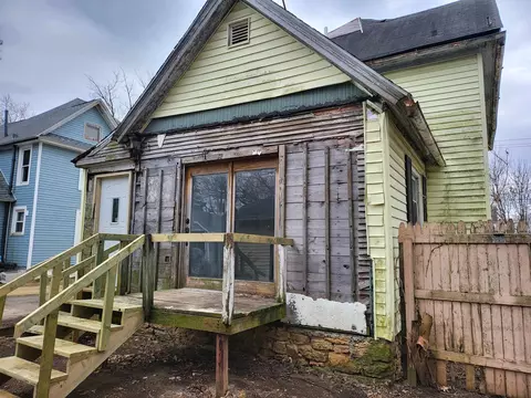 Exterior - 205 E Chicago Ave, Davis Junction, IL 61020 photo 5 of 7