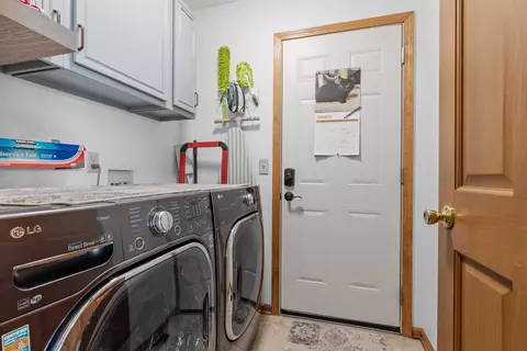 9979 Sara Dr, Roscoe, IL 61073 photo 10