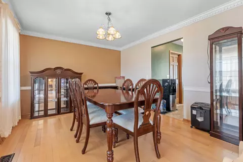 9979 Sara Dr, Roscoe, IL 61073 photo 4