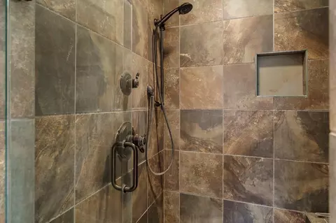 Bath - 10760 E Rock Grove Rd, Davis, IL 61019 photo 5 of 6