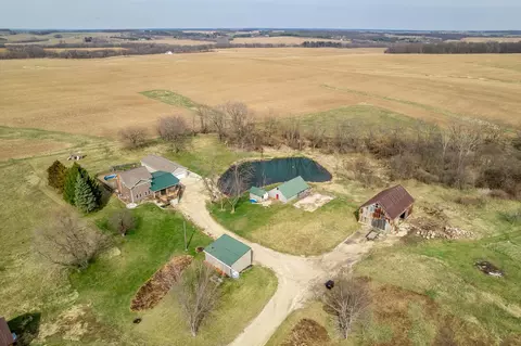 10760 E Rock Grove Rd, Davis, IL 61019