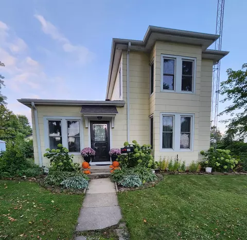 311 E Front, Stockton, IL 61085