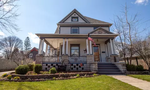 616 N State St, Belvidere, IL 61008