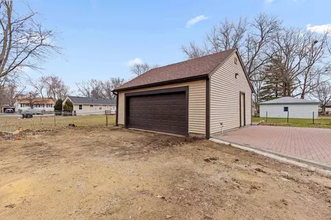 1214 Samuelson Rd, Rockford, IL 61109 photo 15
