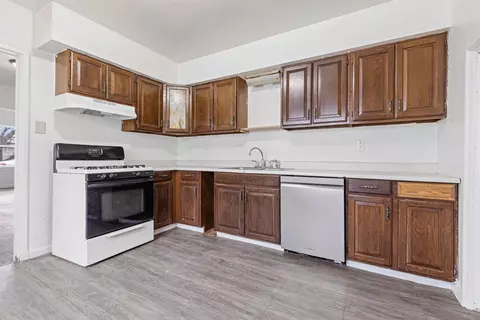 1214 Samuelson Rd, Rockford, IL 61109 photo 5