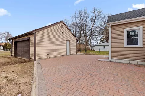 1214 Samuelson Rd, Rockford, IL 61109 photo 14