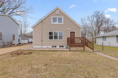 1214 Samuelson Rd, Rockford, IL 61109